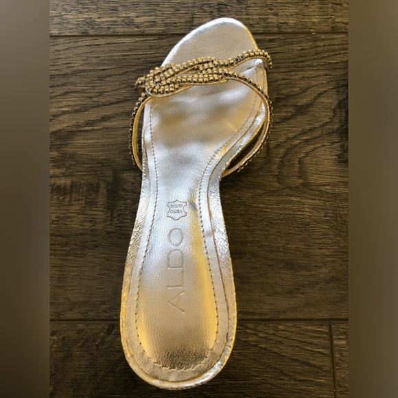 Aldo size 6 silver kitten heels with rhinestones - Picture 11 of 11